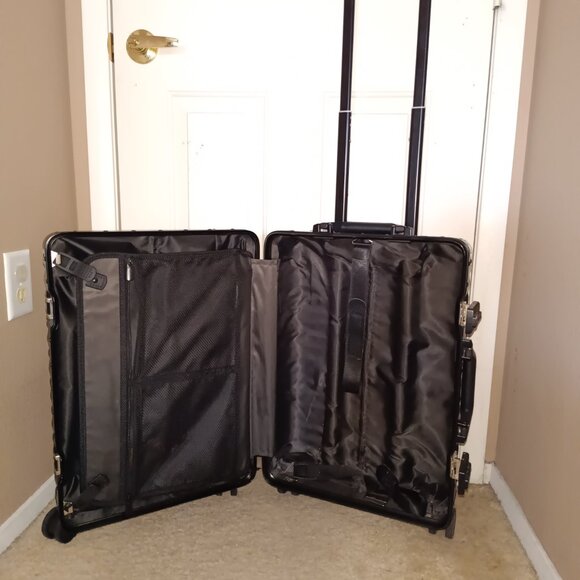 Luggage And Duffle Bag Set - Picture 6 of 10